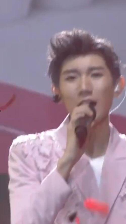 明星大爆料车祸视频大全,瞬间回顾惊险瞬间  第2张